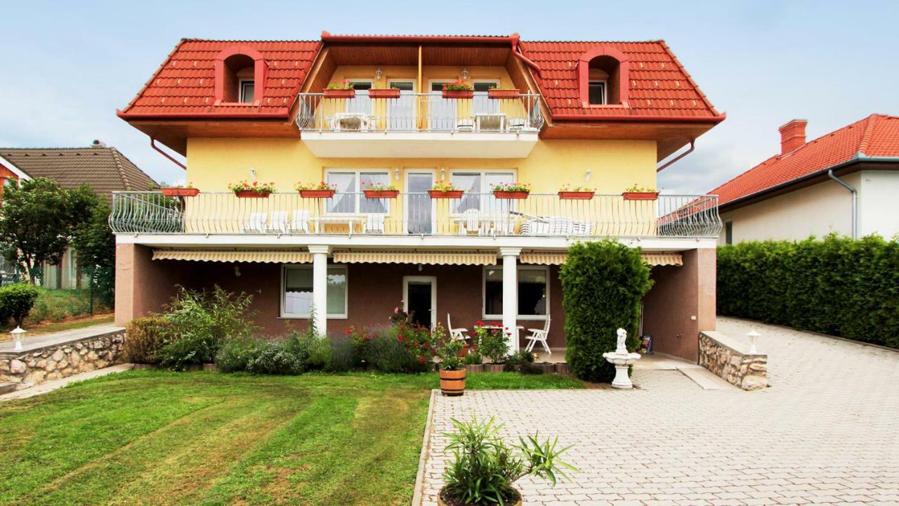 Lena Apartman Hévíz 外观 照片